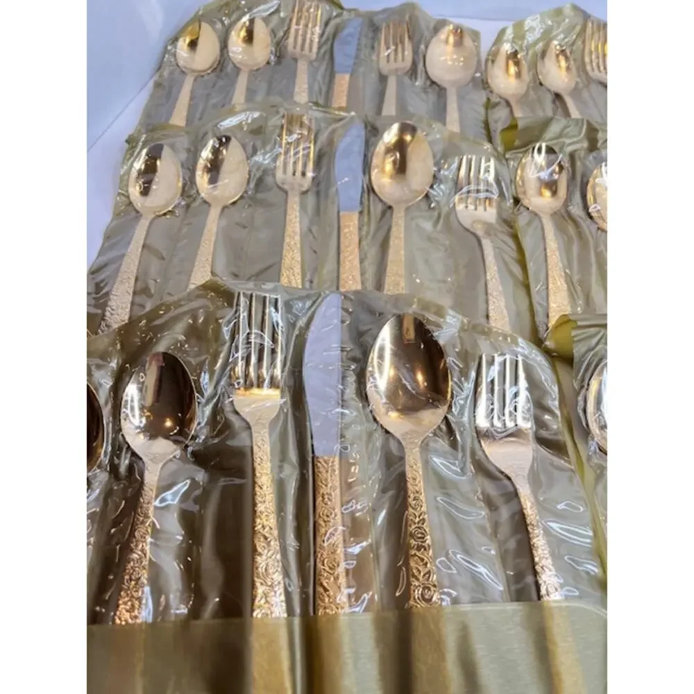 Vintage 1968 Cellini Romanesque Roses Gold Flatware Set 44Pc Japan w/ Case